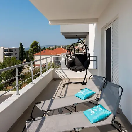 Karlo Apartmán *