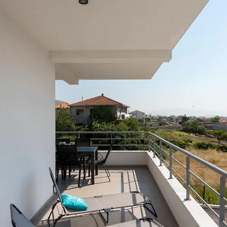 Karlo Apartmán